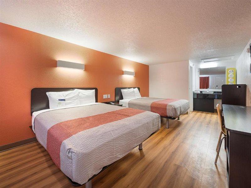 Motel 6-Hamburg, Ny Extérieur photo
