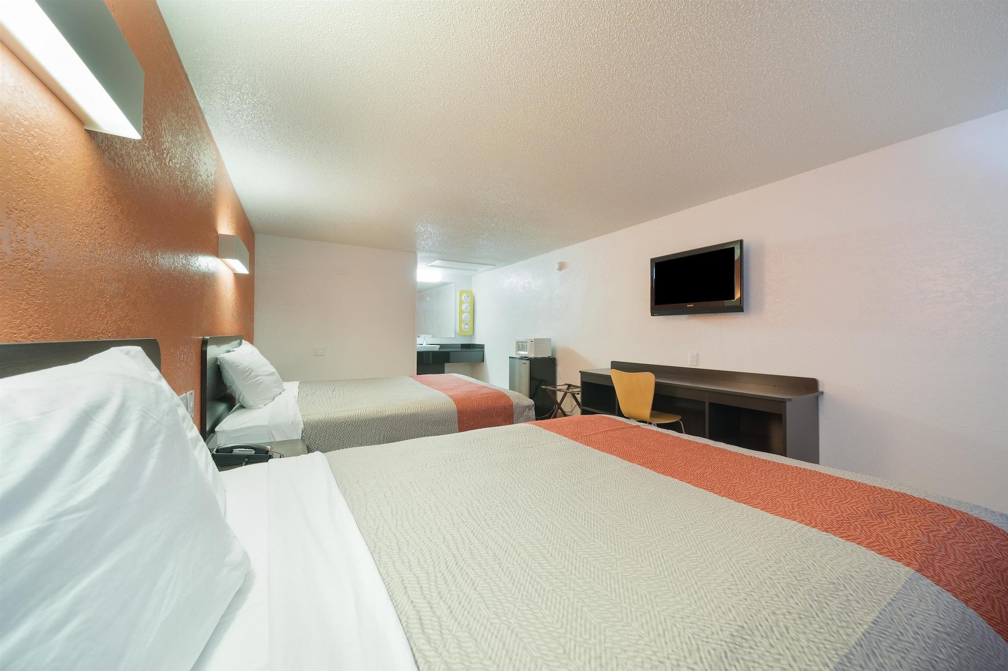 Motel 6-Hamburg, Ny Extérieur photo