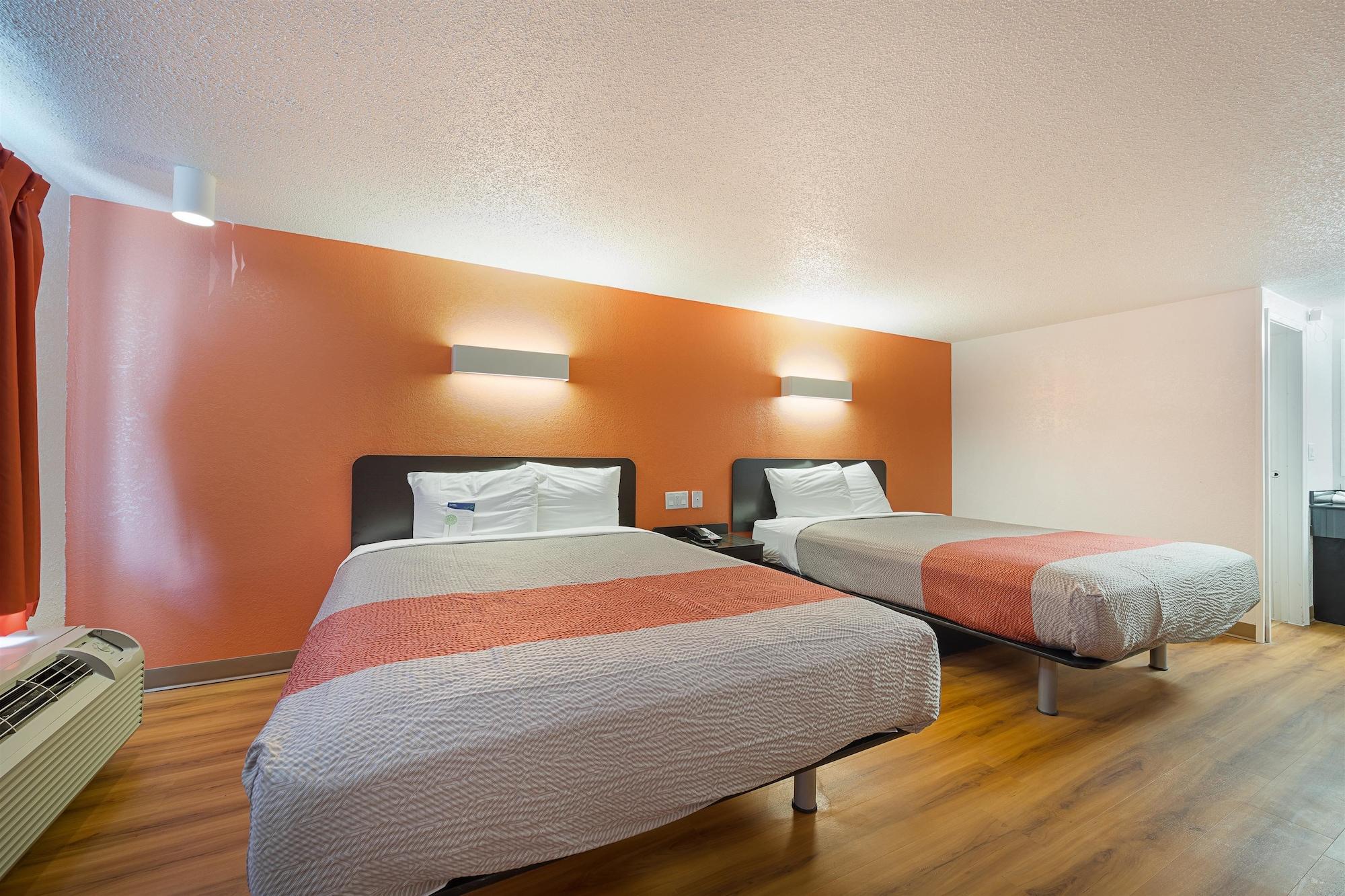 Motel 6-Hamburg, Ny Extérieur photo