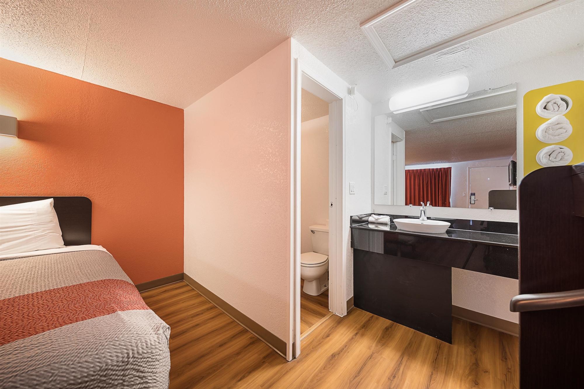Motel 6-Hamburg, Ny Extérieur photo