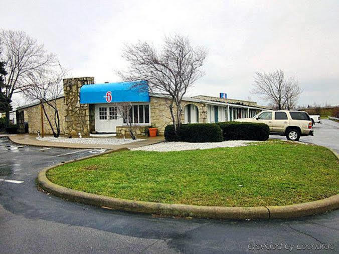 Motel 6-Hamburg, Ny Extérieur photo
